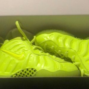 Nike little posite pro